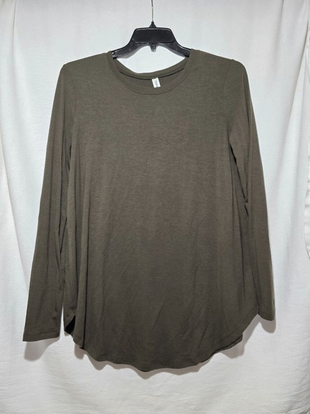 Zenana Premium Olive Green Long Sleeve Tunics Basic Curved Hem Tee Size XL GUC